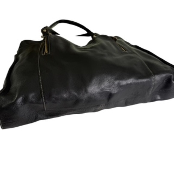 NWOT Liz Claiborne Black Pebble Leather Tote Bag - Picture 7 of 11